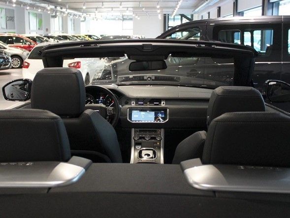 Land Rover Range Rover Evoque 2.0 TD4 180 AUTO Convertible Se Dynamic 3