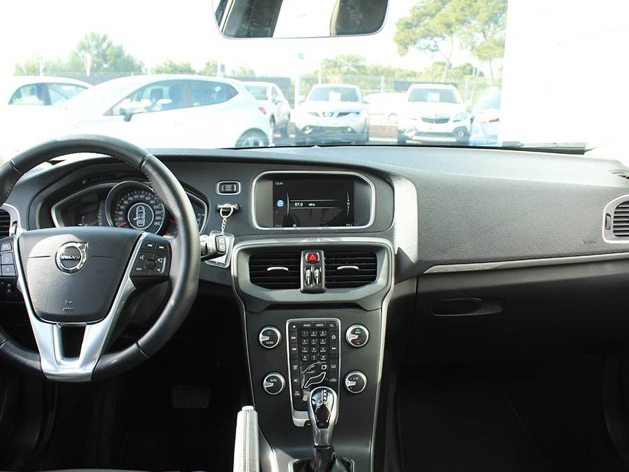 Volvo V40 D3 2.0 150 AUTOMÁTICO Momentum