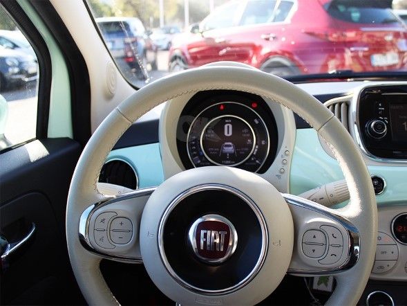 Fiat 500 1.2 69 AUTOMÁTICO Lounge