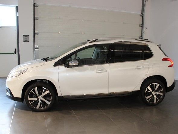 Peugeot 2008 1.6 BLUEHDI 120 Allure