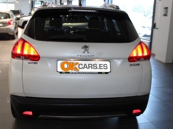 Peugeot 2008 1.6 BLUEHDI 120 Allure
