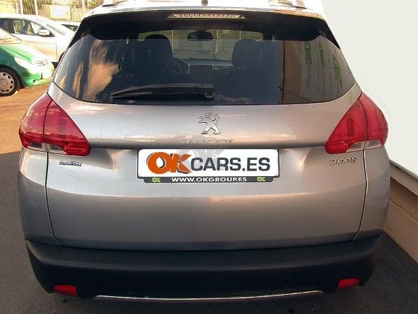 Peugeot 2008 1.6 BLUEHDI 120 Allure