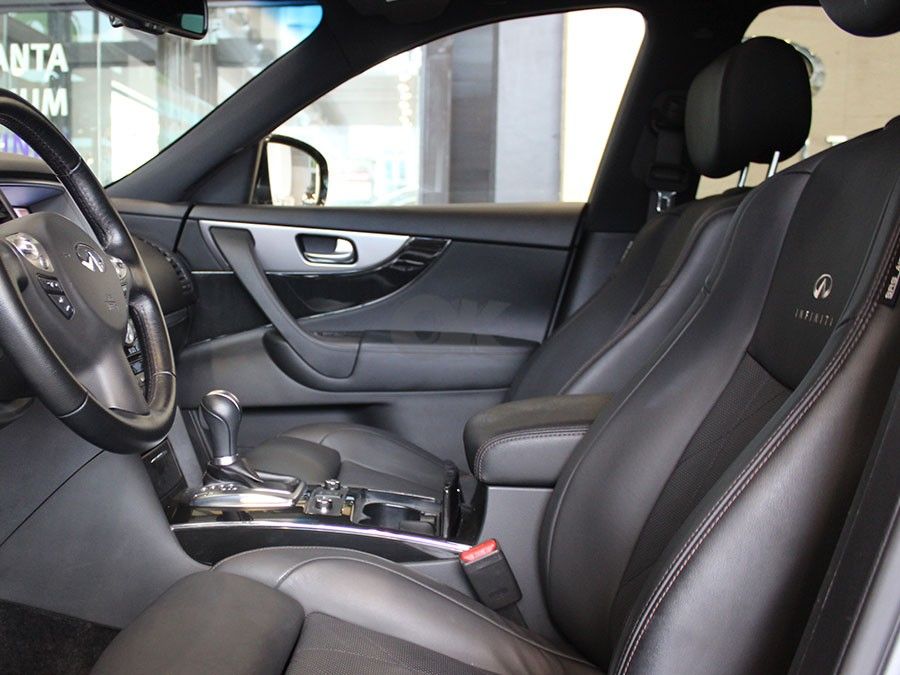 Infiniti QX70 3.0 D 238 CA S Premium