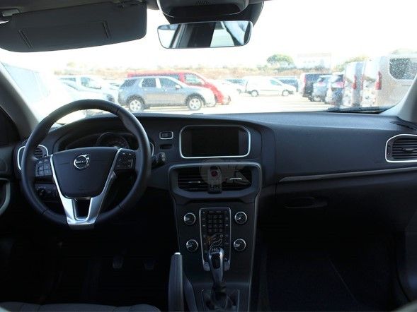 Volvo V40 D2 2.0 120 Momentum