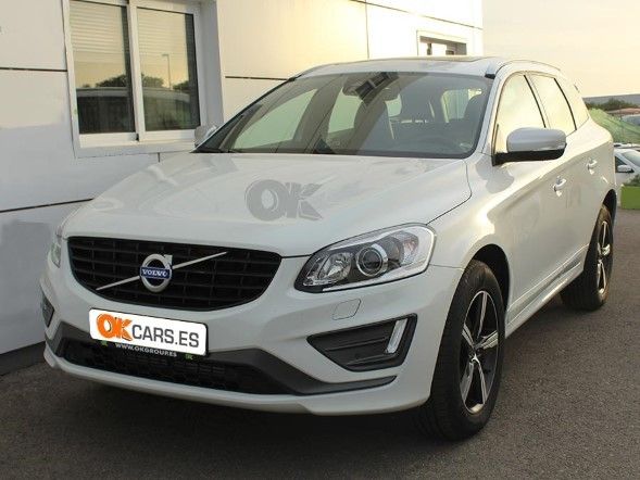 Volvo XC 60 D5 2.4 220 CA 4X4 AUTOMATICO R-design Momentum