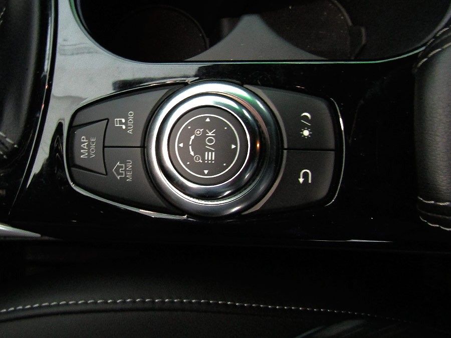 Infiniti Q30 1.5 D 109 Premium Tech
