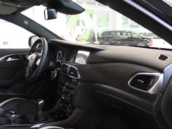 Infiniti Q30 1.5D 110 Sport