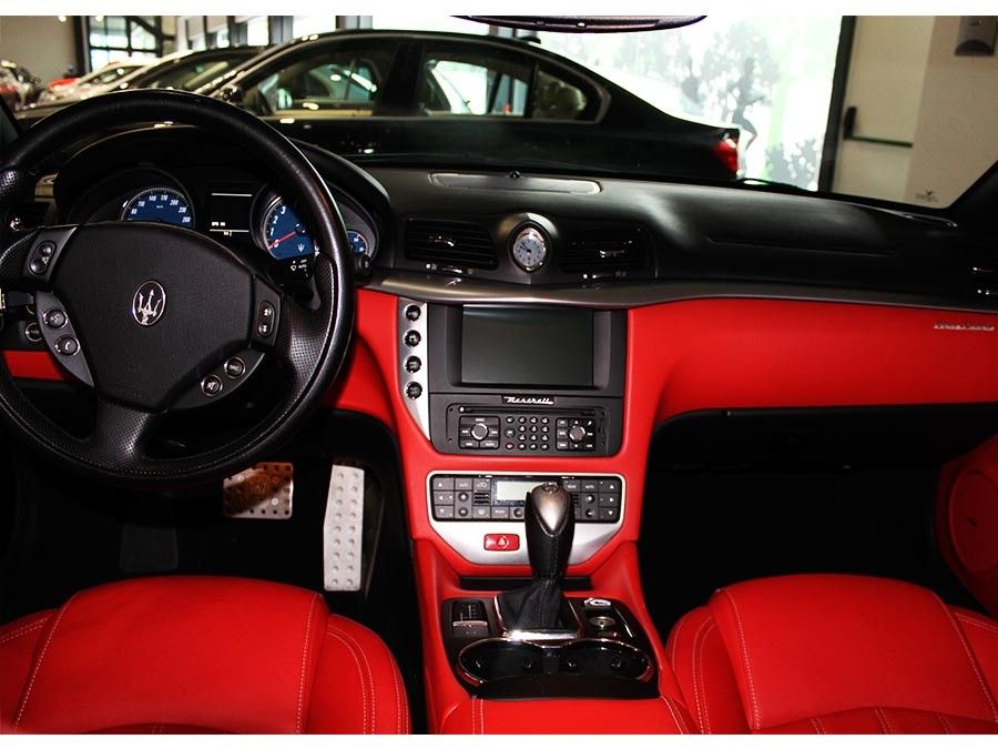 Maserati GranCabrio 4.7 V8 440