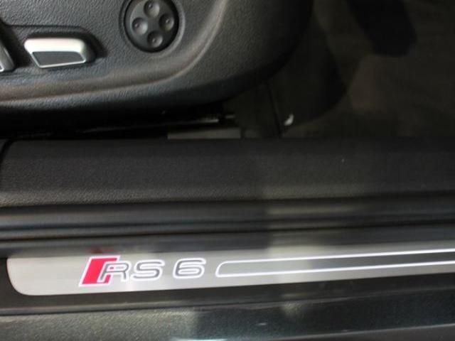 Audi RS6 Avant RS 6 Avant 4.0 TFSI quattro Ti