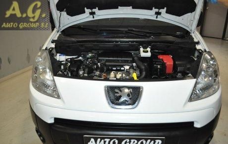 Peugeot Partner TEPEE 1.6 HDI COMBI 92CV