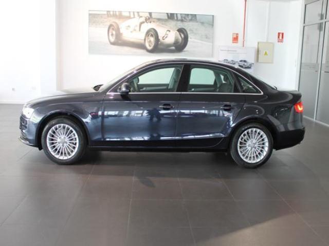 Audi A4 A4 2.0TDI DPF S line edition 1