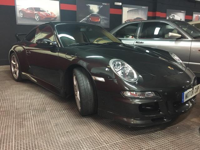 Porsche 911 Carrera 4S Coupe