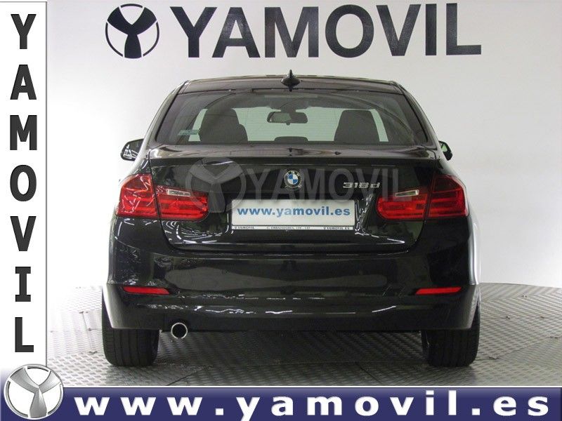 BMW 318 DIESEL AUTOMÁTICO 143CV ESSENTIAL EDITION