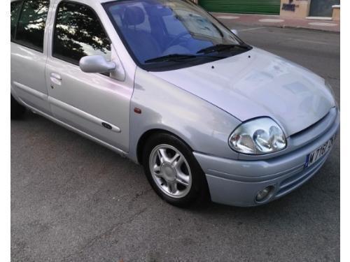 Renault Clio 1.4 16v