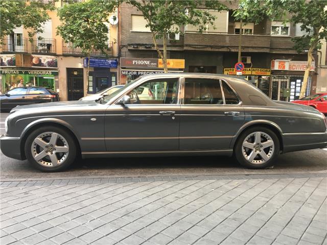 Bentley Arnage T NACIONAL CON LIBRO