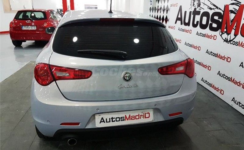 Alfa Romeo Giulietta 1.6 JTDM 105cv