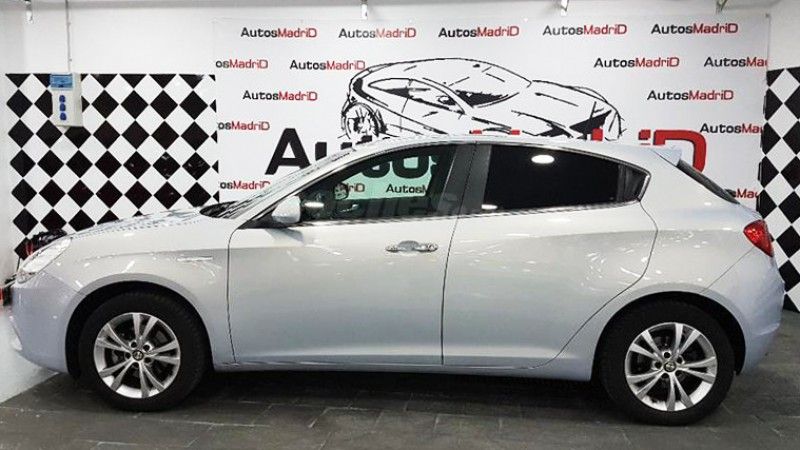 Alfa Romeo Giulietta 1.6 JTDM 105cv