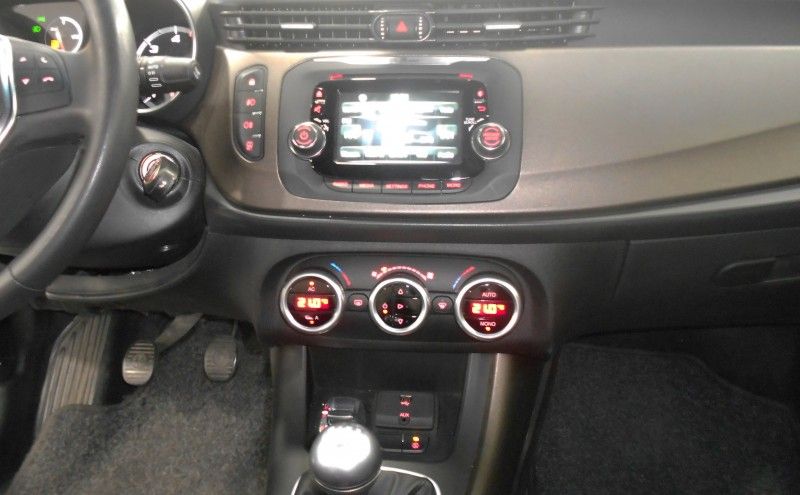 Alfa Romeo Giulietta 1.6 JTDM 105cv