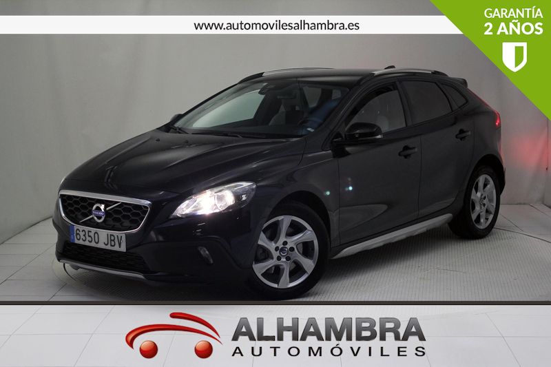 Volvo V40 2.0 D4 MOMENTUM