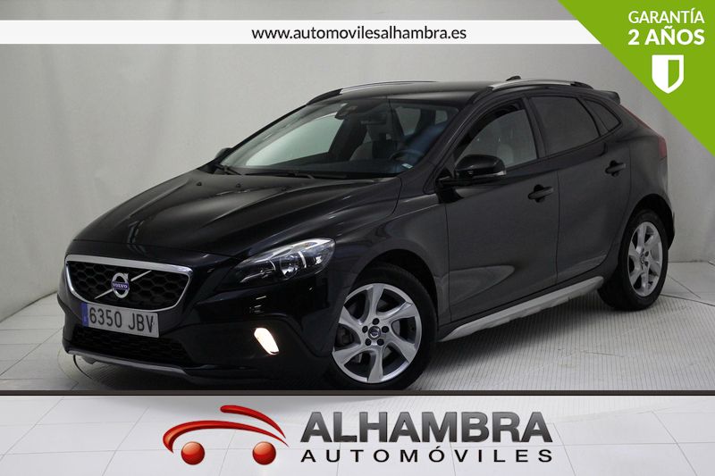 Volvo V40 2.0 D4 MOMENTUM