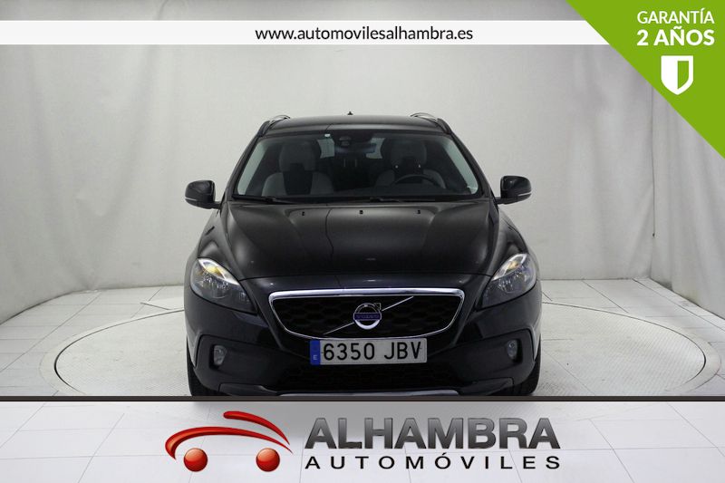 Volvo V40 2.0 D4 MOMENTUM
