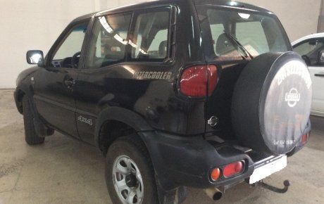 Nissan Terrano II 2.7 CONFORT PLUS 3P