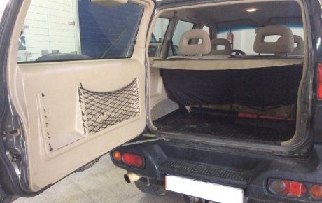 Nissan Terrano II 2.7 CONFORT PLUS 3P