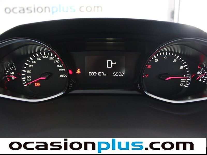 Peugeot 308 1.2 PureTech Access 60 kW (82 CV)