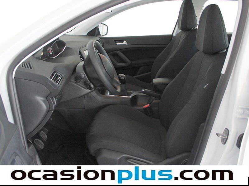 Peugeot 308 1.2 PureTech Access 60 kW (82 CV)