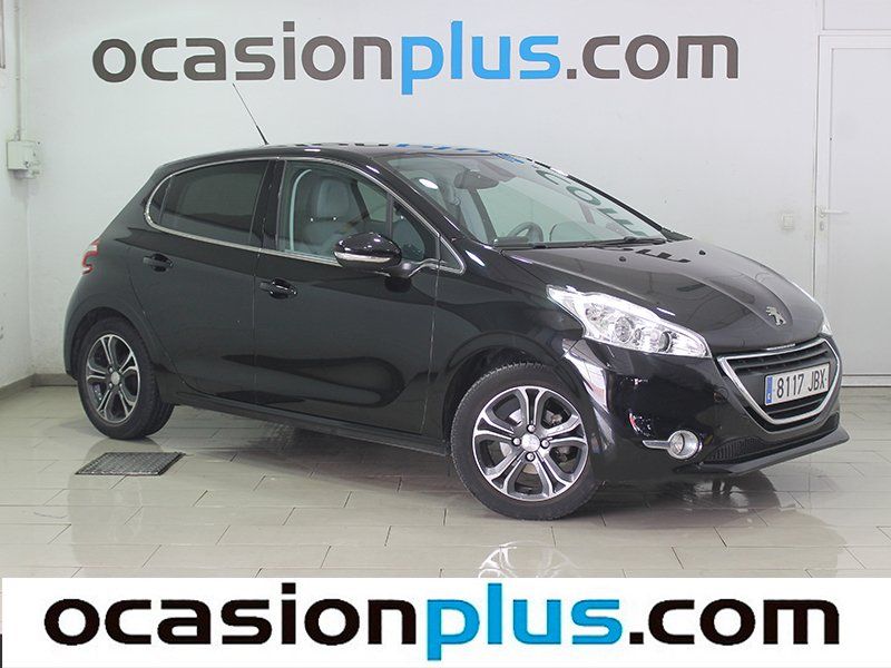 Peugeot 208 1.2L PureTech Allure 60 kW (82 CV)