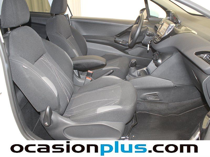 Peugeot 208 1.2 VTi Active 3p 82CV