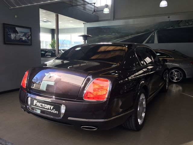 Bentley Continental FLYING SPUR 411kW (552CV)