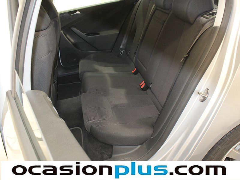 Volkswagen Passat 2.0 TDI DPF Edition Plus 81kW (110CV)