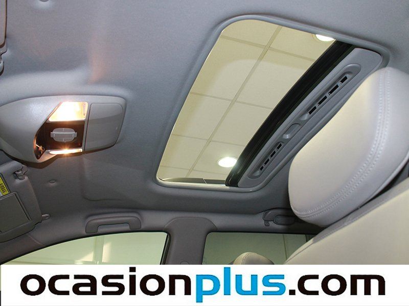 SsangYong Rodius D22T 178cv Limited Aut 131 KW (178 CV) 7 PLAZAS