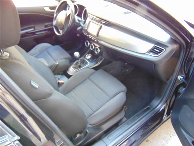 Alfa Romeo Giulietta 1.6JTDm Distinctive navi