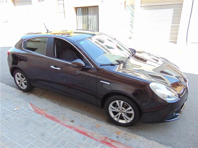 Alfa Romeo Giulietta 1.6JTDm Distinctive navi