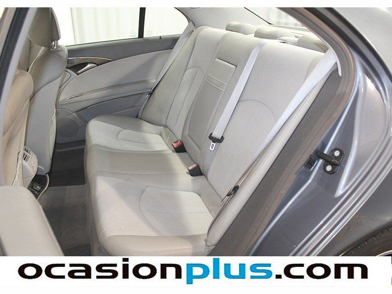 Mercedes-Benz CL E 200 K Avantgarde 135 kW (183 CV)