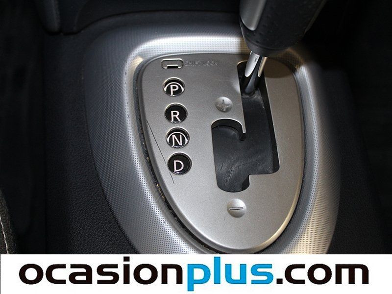 Nissan Qashqai 2.0 Acenta 4x2 CVT 103 kW (140 CV)