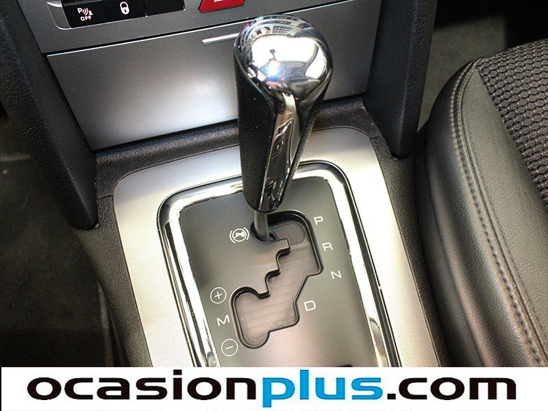 Peugeot 407 HDI 136 Sport 100 kW (136 CV)