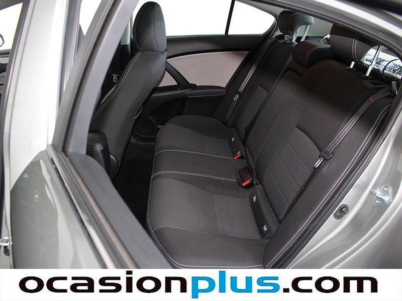 Toyota Avensis 1.8 140 Advance 108 kW (147 CV)