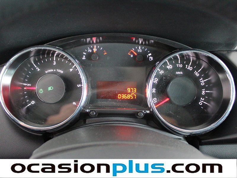 Peugeot 3008 2.0 BlueHDI Active FAP 110 kW (150 CV)