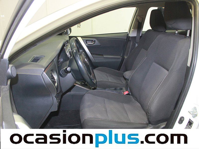 Toyota Auris 1.8 Hybrid Touring Sports Active 100 kW (136 CV)