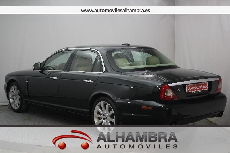 Jaguar XJ XJ XJ6 2.7D V6 EXECUTIVE AUTO