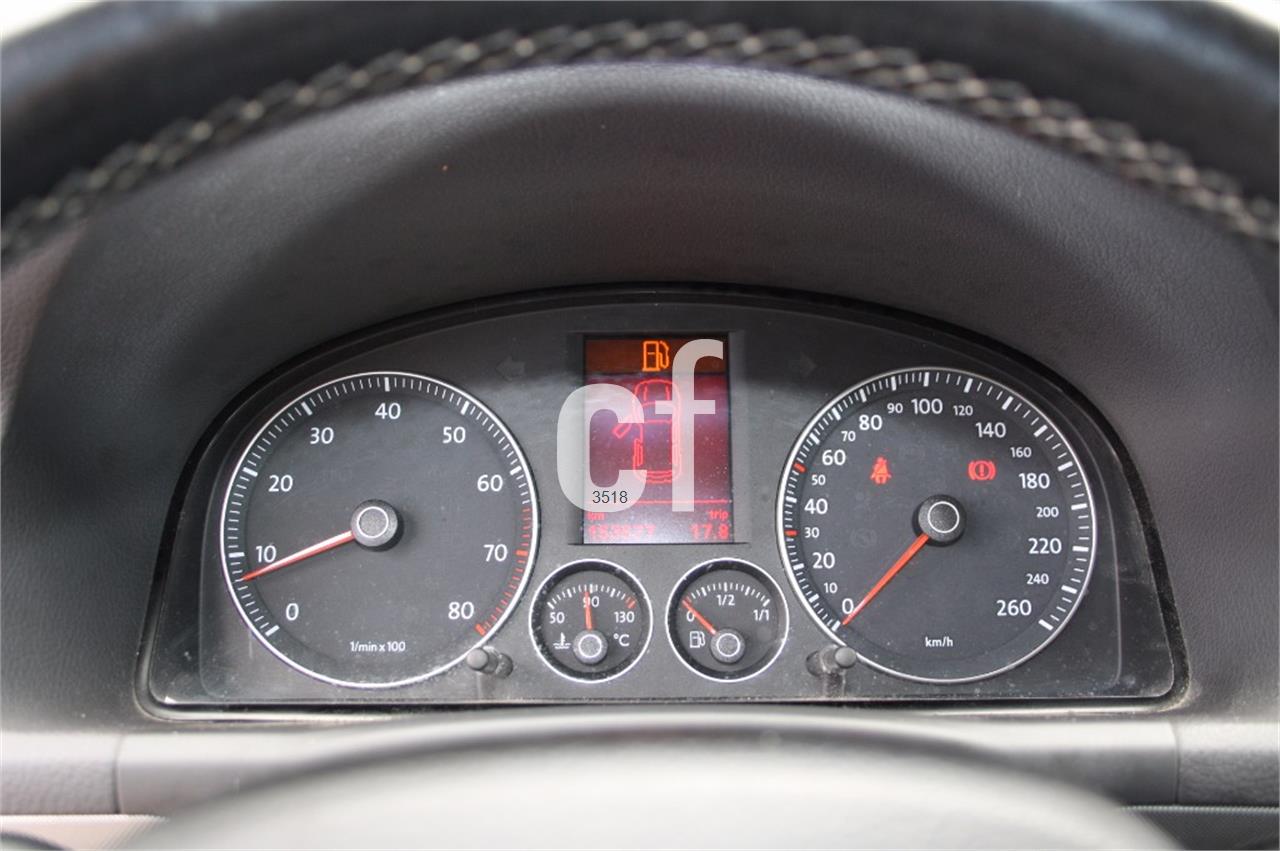 Volkswagen Touran 1.6 FSI Traveller