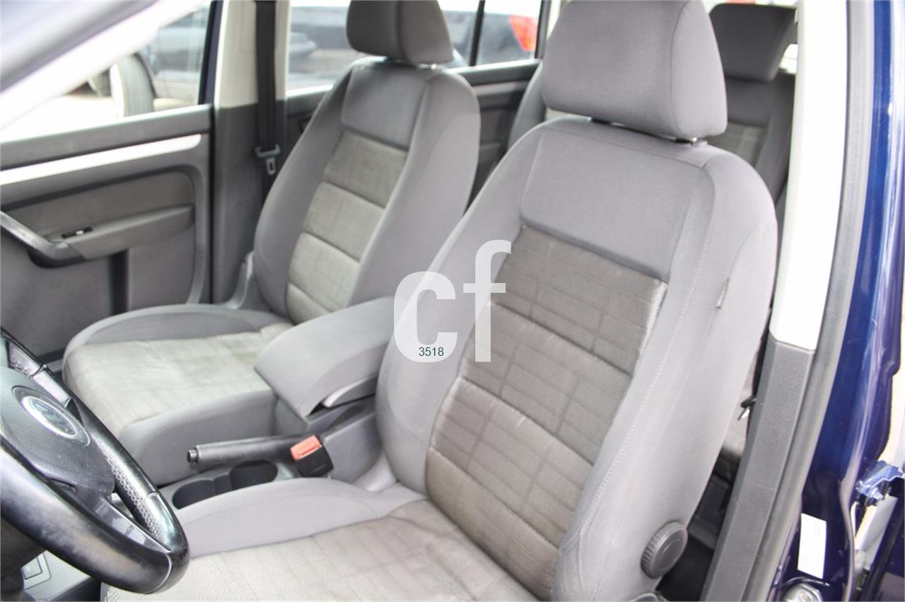 Volkswagen Touran 1.6 FSI Traveller