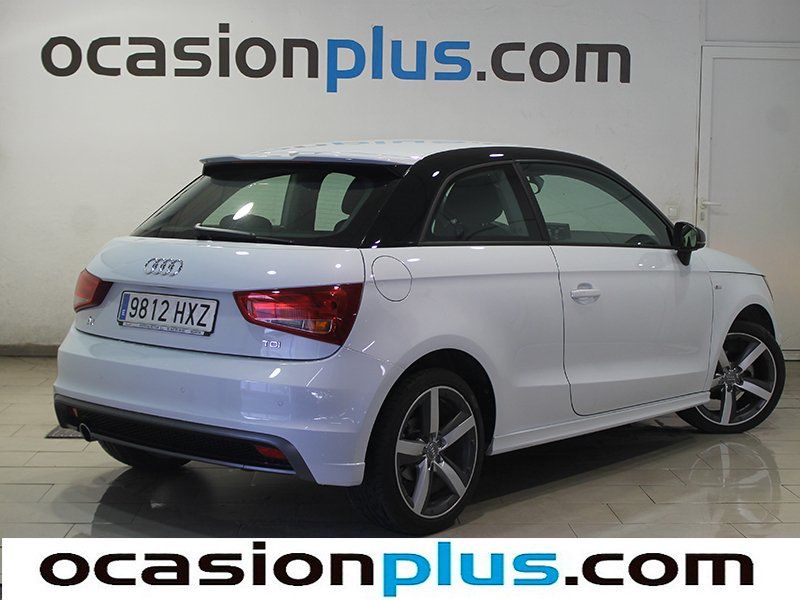 Audi A1 1.6 TDI Attraction 66 kW (90 CV) Pack S-Line