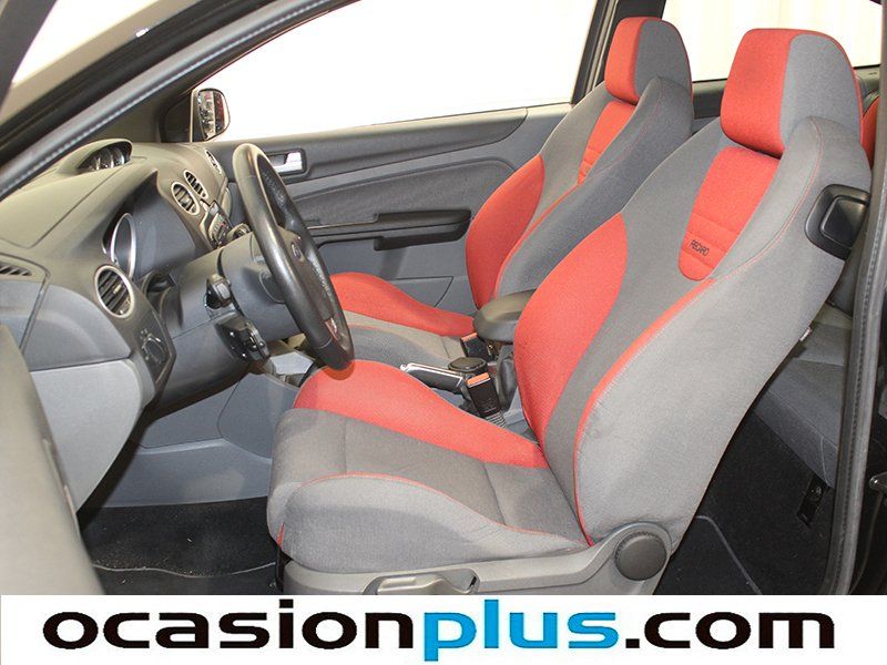 Ford Focus 2.5 ST 166 kW (225 CV)