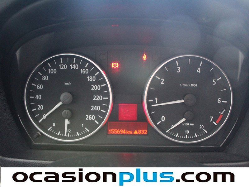 BMW 320 320i (E90) 150CV