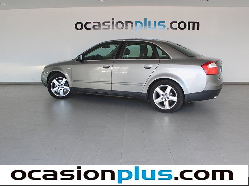 Audi A4 2.4 170CV
