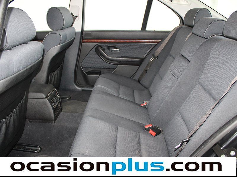 BMW 525 525i 141 kW (192 CV)